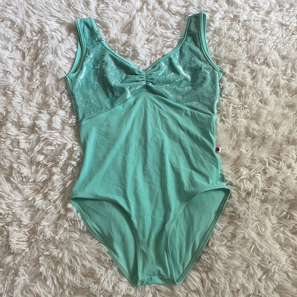Yumiko Leotard